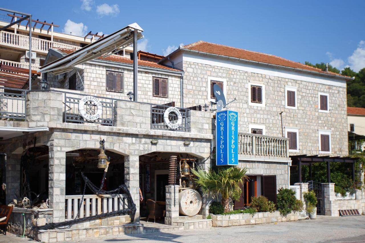 Suntime Apartment Tivat Eksteriør billede